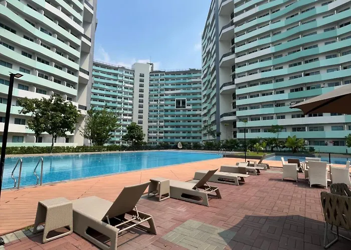 Mario's Cozy Staycation Aparthotel 4*